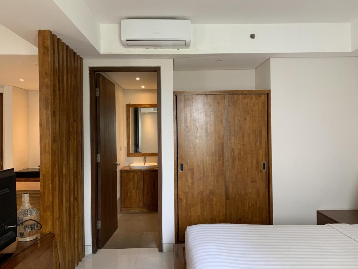 Signature Hotel Seminyak (Bali)