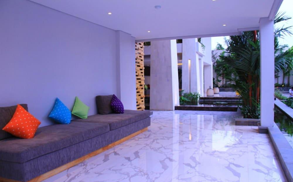 Signature Seminyak (Bali)