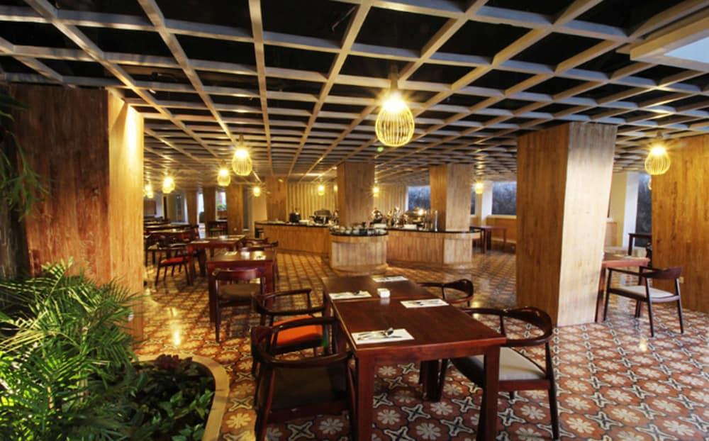 Hotel Signature